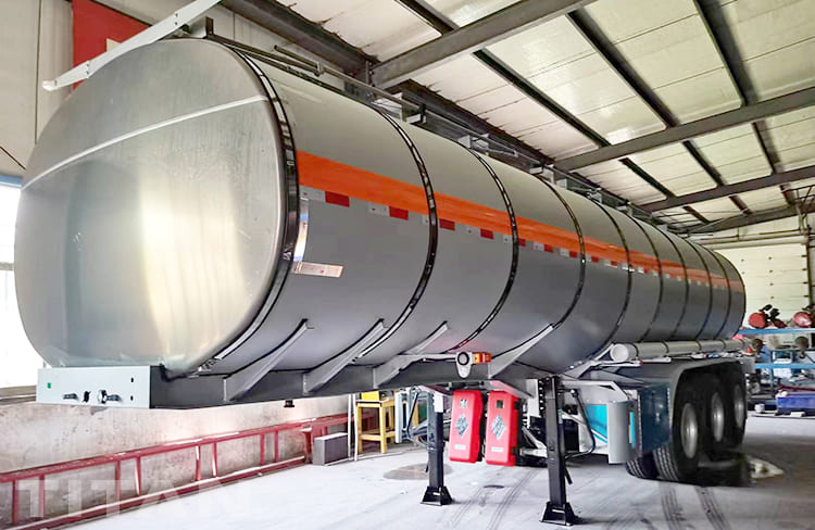3 Axles 55000L Stainless Tanker Trailer