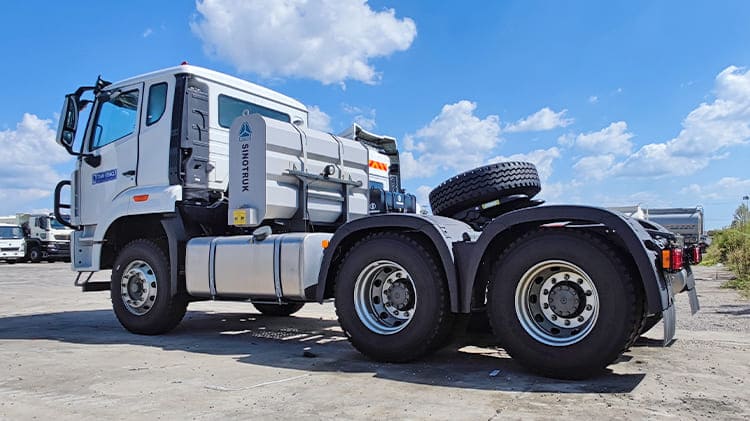 Howo 6x4 Новая модель грузовика Head | Sinotruk Howo Цена на продажу в Кыргызстане