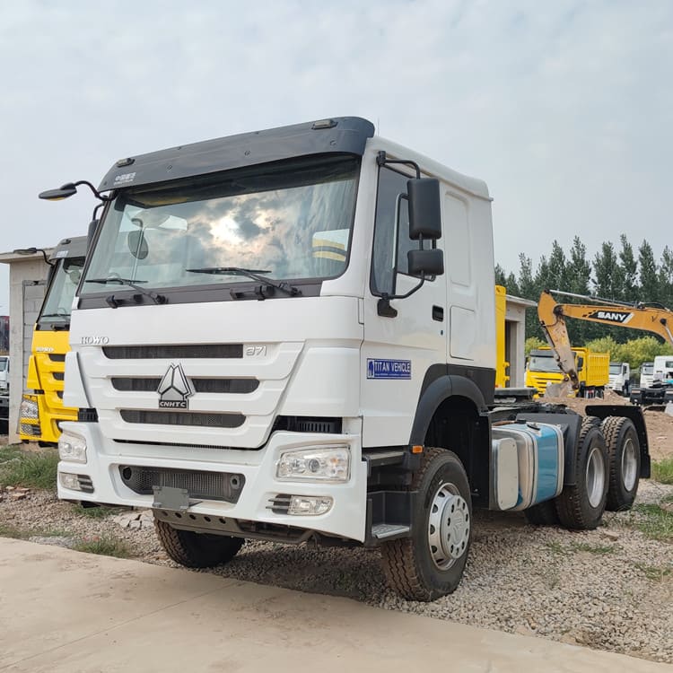 Б/у Sinotruk 2022 Howo Tractor Head 371
